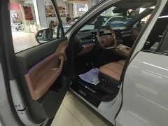 NIO ES8 2023 75kWh Executive - ფოტო 16