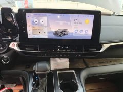 Toyota Sienna 2.5L Hybrid AWD Premium - ფოტო 13