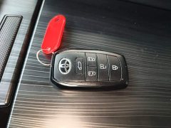 Toyota Sienna 2.5L Hybrid AWD Premium - ფოტო 9