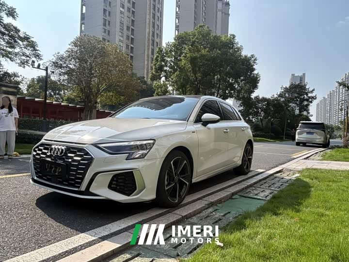 Audi A3 Sportback 35 TFSI Fashion Sport - ავტომობილი ჩინეთიდან