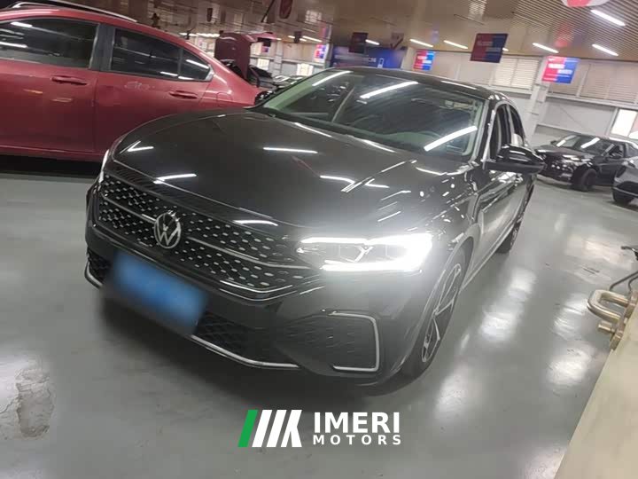 Volkswagen Passat 380TSI Starry Sky Dragon Prestige Edition - ავტომობილი ჩინეთიდან