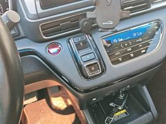 Honda Elysion 2.0L e:HEV Luxury Prestige Edition - ფოტო 14