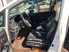 Honda Elysion 2.0L e:HEV Luxury Prestige Edition - ფოტო 15