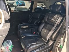 Honda Elysion 2.0L e:HEV Luxury Prestige Edition - ფოტო 17