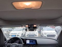 Hyundai Elantra 1.5L CVT Luxury - ფოტო 18