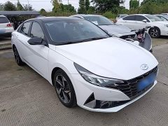 Hyundai Elantra 1.5L CVT Luxury - ფოტო 4