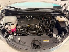 Toyota Sienna 2023 2.5L Hybrid Premium Edition - ფოტო 4