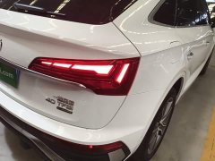 Audi Q5L Sportback 40 TFSI Luxury - ფოტო 8