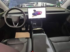 Tesla Model Y Rear-Wheel Drive - ფოტო 10