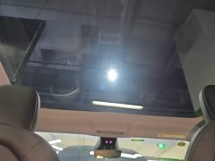 Tesla Model Y Rear-Wheel Drive - ფოტო 18