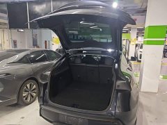 Tesla Model Y Rear-Wheel Drive - ფოტო 19