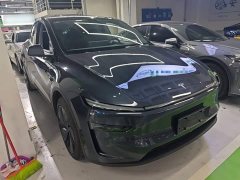 Tesla Model Y Rear-Wheel Drive - ფოტო 4