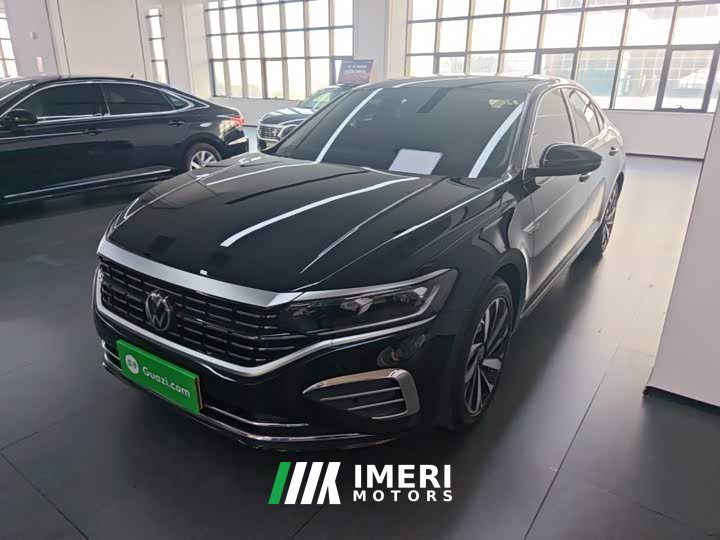 Volkswagen Passat 380TSI Elite