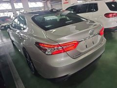 Toyota Camry 2.5G Luxury - ფოტო 5