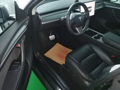 Tesla Model Y Rear-Wheel Drive - ფოტო 16