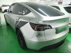 Tesla Model Y Rear-Wheel Drive - ფოტო 5