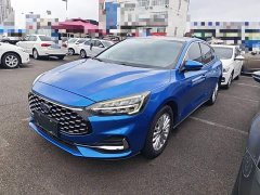 Ford Focus Sedan EcoBoost 180 Automatic Trend - ფოტო 1
