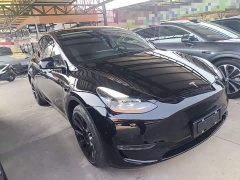 Tesla Model Y Long Range All-Wheel Drive - ფოტო 4
