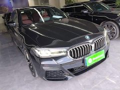 BMW 5 Series 530Li Luxury M Sport Package - ფოტო 4