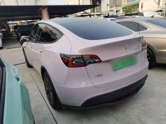 Tesla Model Y Rear-Wheel Drive - ფოტო 5
