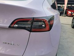 Tesla Model Y Rear-Wheel Drive - ფოტო 8
