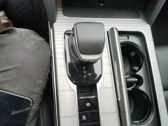 FAW Red Flag HS7 PHEV 2.0T PHEV AWD Flagship Edition 6-Seater - ფოტო 14