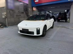 Li Auto i6 2025 Two-Wheel Drive Standard - ფოტო 1