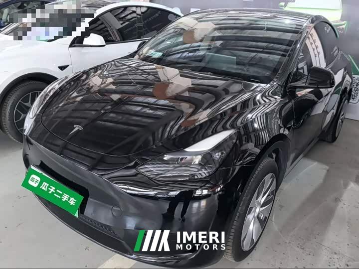 Tesla Model Y Facelift Rear-Wheel Drive