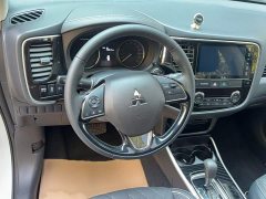 Mitsubishi Outlander 2.0L 2WD Comfort Edition 7-Seater - ფოტო 3