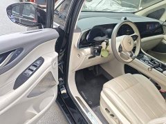 Voyah Dream PHEV Extended Range Luxury Edition - ფოტო 16