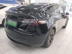 Tesla Model Y Rear-Wheel Drive - ფოტო 7