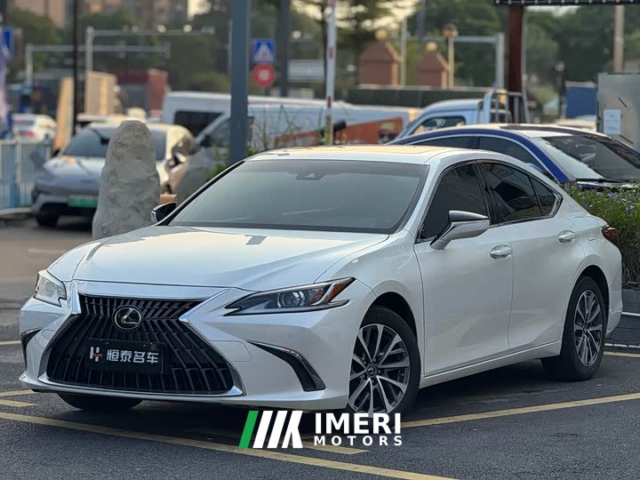 Lexus ES 2022 200 Excellence Edition - ავტომობილი ჩინეთიდან