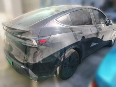 Tesla Model Y Rear-Wheel Drive - ფოტო 4