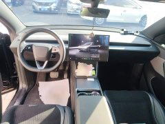 Tesla Model Y Rear-Wheel Drive - ფოტო 5