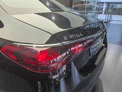 Mercedes-Benz E-Class E 300 L Luxury - ფოტო 17