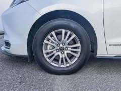 Toyota Sienna 2021 2.5L Hybrid Premium Edition - ფოტო 9