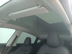 Tesla Model Y Rear-Wheel Drive - ფოტო 10