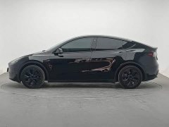 Tesla Model Y Rear-Wheel Drive - ფოტო 2