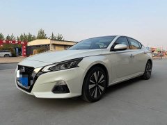 Nissan Teana 2.0L XL Comfort - ფოტო 1