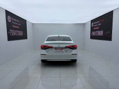 Honda Civic 2022 180TURBO CVT Premium Edition - ფოტო 7