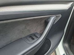Tesla Model Y Rear-Wheel Drive - ფოტო 10