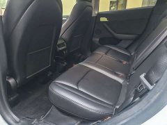 Tesla Model Y Rear-Wheel Drive - ფოტო 13