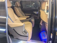 Denza D9 2022 DM-i 970 AWD Flagship - ფოტო 3
