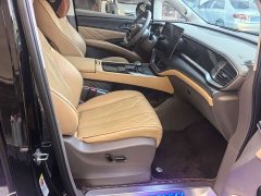 Denza D9 2022 DM-i 970 AWD Flagship - ფოტო 4