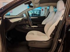 Tesla Model Y Rear-Wheel Drive - ფოტო 9
