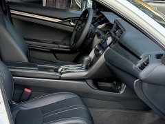 Honda Civic Hatchback 220 Turbo CVT Trendy Control - ფოტო 8