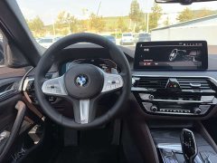 BMW 5 Series 530Li Luxury M Sport Package - ფოტო 7