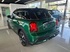 BMW MINI 2023 2.0T COOPER S Artist Five-Door - ფოტო 4