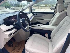 Buick GL8 New Energy Luxe Premium 7-Seater - ფოტო 12
