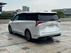 Buick GL8 New Energy Luxe Premium 7-Seater - ფოტო 4
